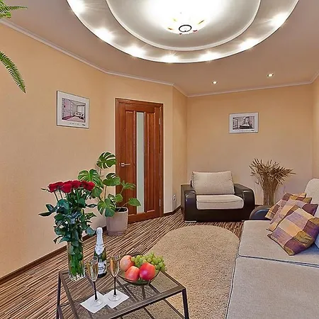 Apartament Nezavisomosti 44 *