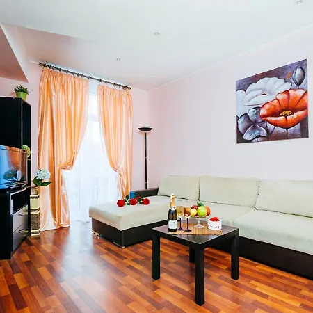 Apartament Nezavisomosti 44 *